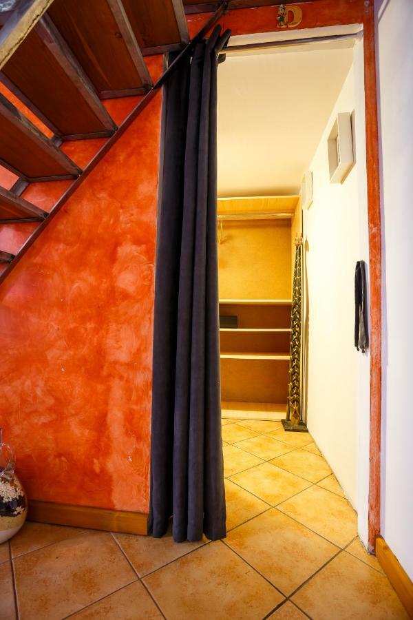 Old Square Apartments 3 Тимишоара Экстерьер фото